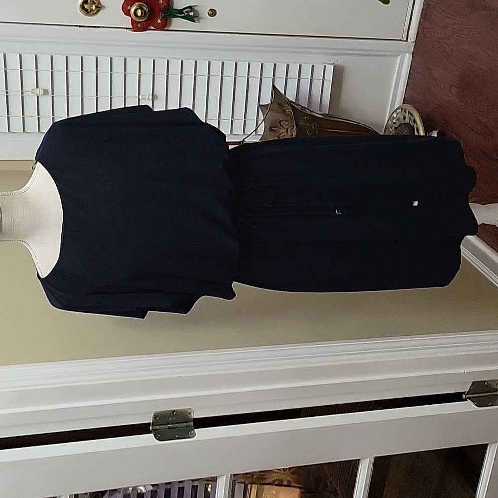 Emma & Michelle black dress stretch ragland sleeve fitted waist lined bodice M…